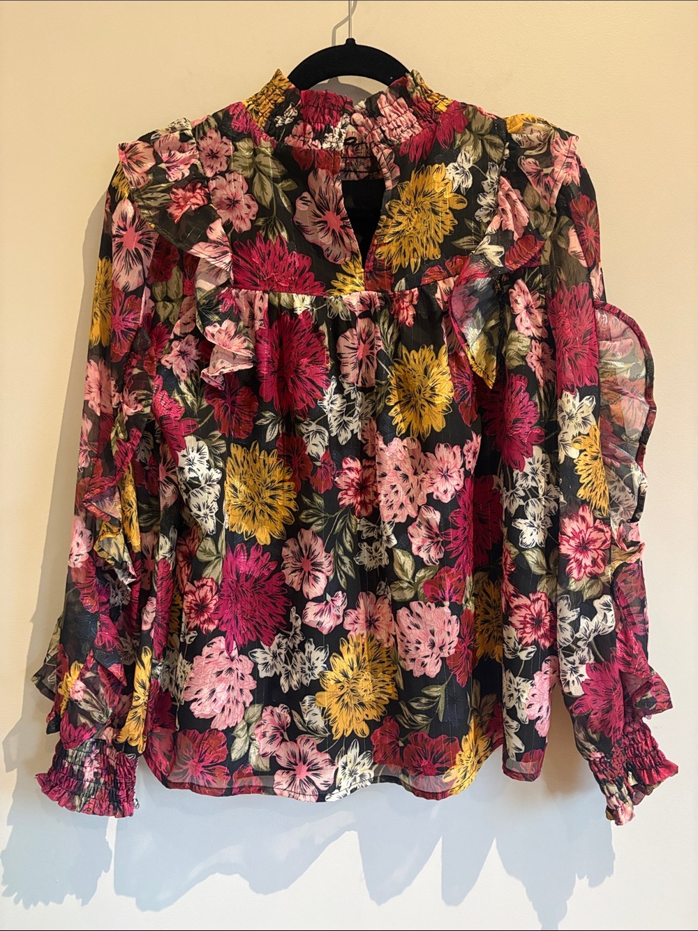 Adelyn Rae Floral Ruffle Blouse – Size Medium - Picture 3 of 4